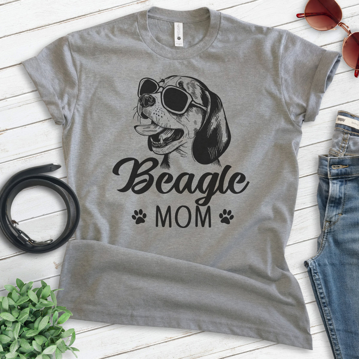 Beagle Mom T Shirt