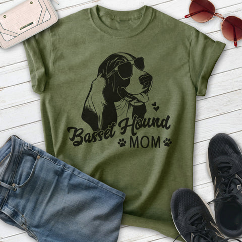 Basset Hound Mom T-shirt