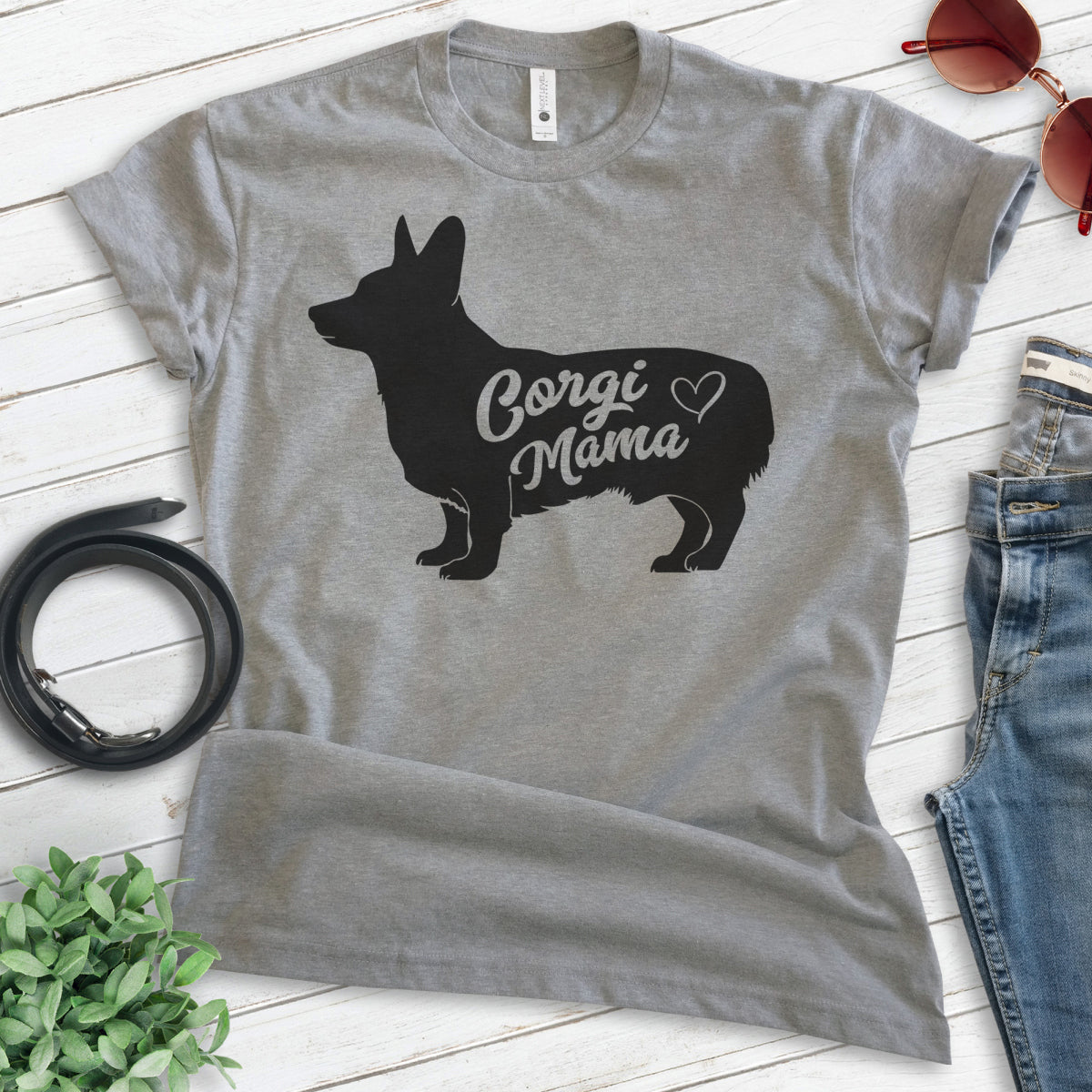 Corgi Mama T-shirt