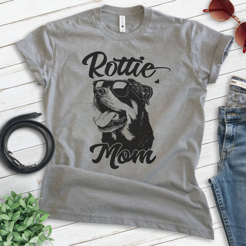 Rottie Mom T-shirt